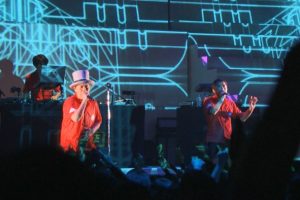 [BD日本演唱会][Denki Groove 25th Anniversary Tour Tofunsai 电気グルーヴ – 电気グルーヴ25周年记念ツアー 涂粪祭 2016][BDISO][44.2GB][百度网盘]