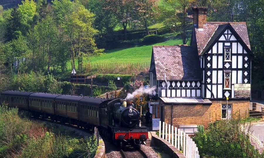 纪录片《铁路建筑巡礼 The Architecture the Railways Built》[1080P/MKV][第3季全10集 英语中英双字][9.88G][百度网盘]