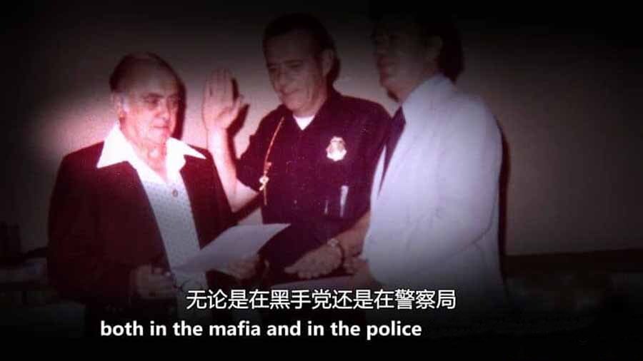 纪录片《背叛徽章 Betraying the Badge》[1080P/MKV][第2季全6集 英语中英双字 官方纯净版][5.57G][百度网盘]