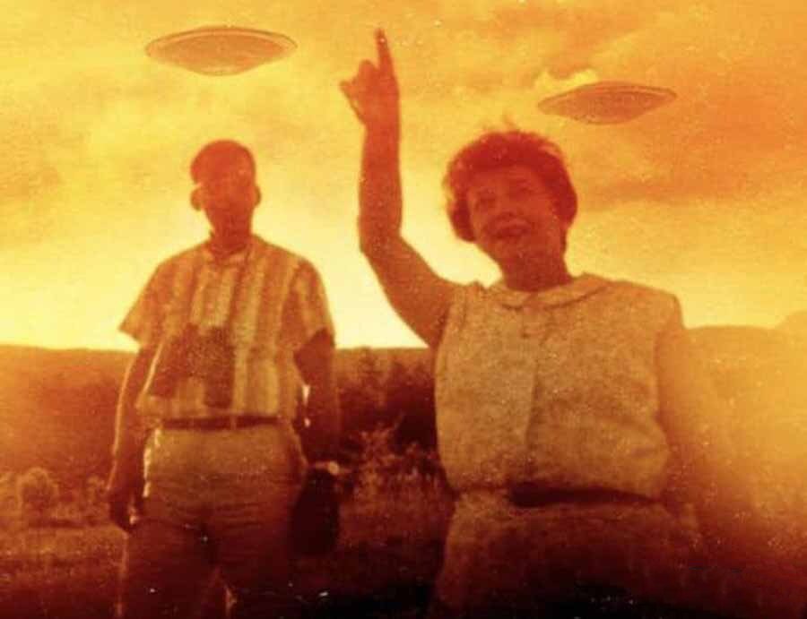 纪录片《外星人绑架案 Alien Abduction: Betty and Barney Hill 2022》[1080P/MKV][英语中英双字 官方纯净版][5.22G][百度网盘]